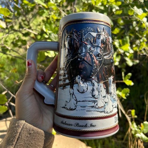 Budweiser 1989 Vintage Collector's Series Christmas Stein - Picture 2 of 9